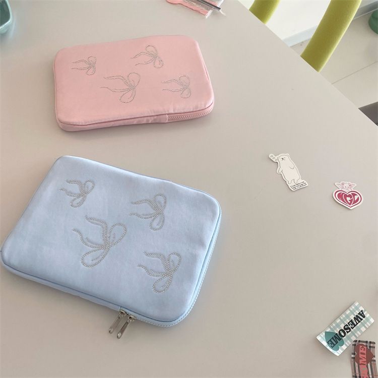 Torba do przechowywania tabletu iPad 11/13/15 cali z kokardką ze strasów_voghion.com