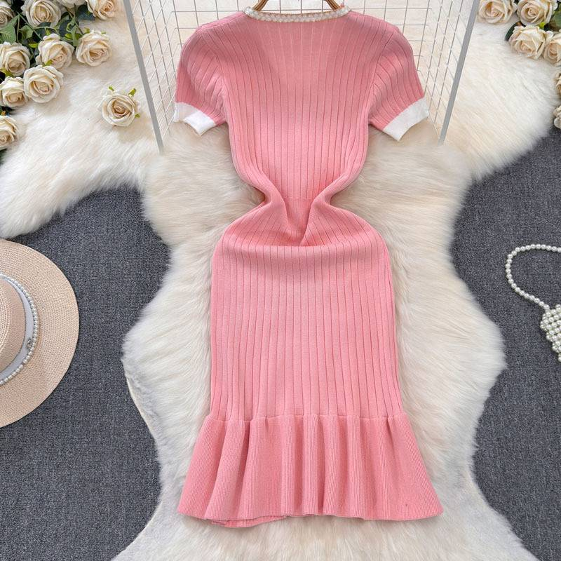Damenbekleidung Kontrastfarbe Polokragen Pulloverkleid Mode Tasche Hüfte Langer Rock Kurzarm Stickerei Strickkleid_voghion.com