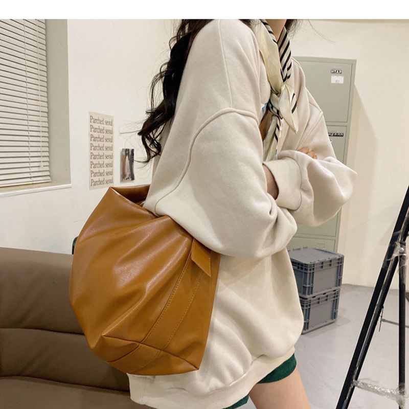 Borsa versatile in versione coreana per donna 2024, nuova borsa a tracolla ad alta capacità, morbida e pieghevole, stile minimalista, con tracolla_voghion.com