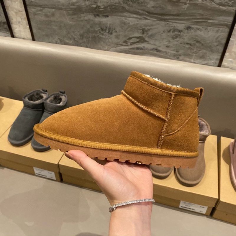 54 Celebrity Style Cowhide Solid Color Low-Cut Round Toe Daily Winter Short Flat Heel Warm Snow Boots_voghion.com