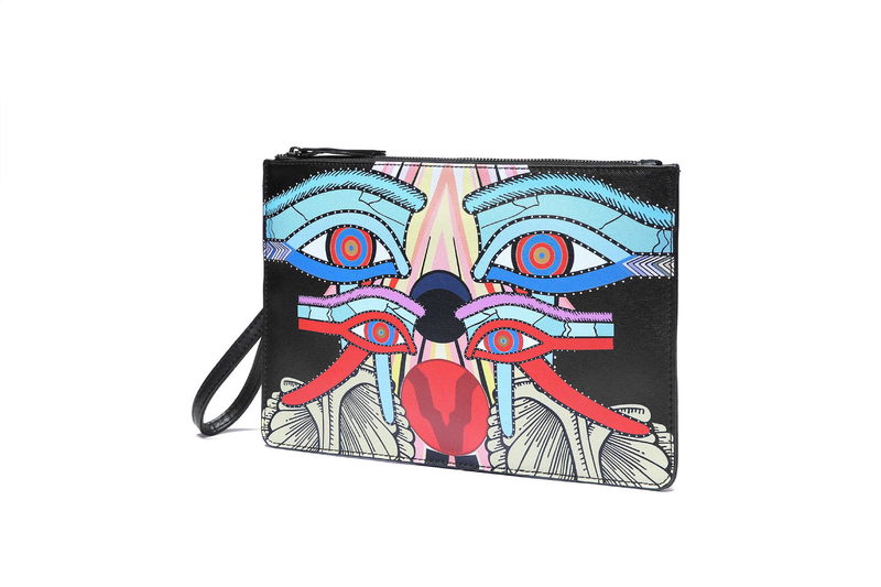 Korean version of fashionable printed handbag, trendy large capacity casual men's and women's shoulder, in hand grab_voghion.com