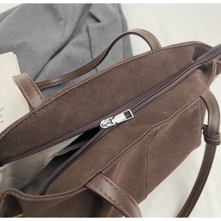 Korean niche tuet frosted suede leather large capacity tote popular hand-held shoulder bag, HOBO underarm women's bag_voghion.com
