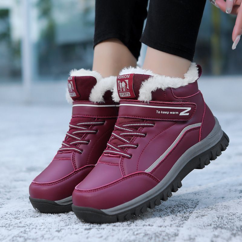 Chaussures d'hiver montantes en velours pour femmes âgées, chaussures chaudes en coton pour hommes d'âge moyen, chaussures de marche pour maman et papa_voghion.com