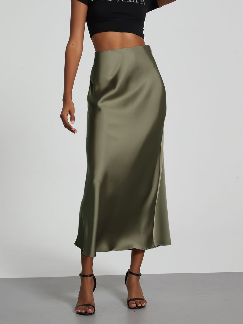 Jupe midi élégante en satin pour femme – Jupe crayon fluide et ajustée, coupe trapèze, avec fente, en polyester respirant, idéale pour le bureau et le soir._voghion.com