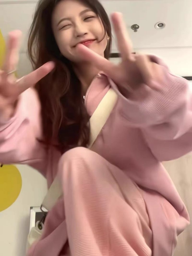 001 Internet Celebrity OOTD Abbigliamento sportivo per donna, nuovo stile primaverile e autunnale, felpa ampia e comoda, gamba larga alla moda_voghion.com