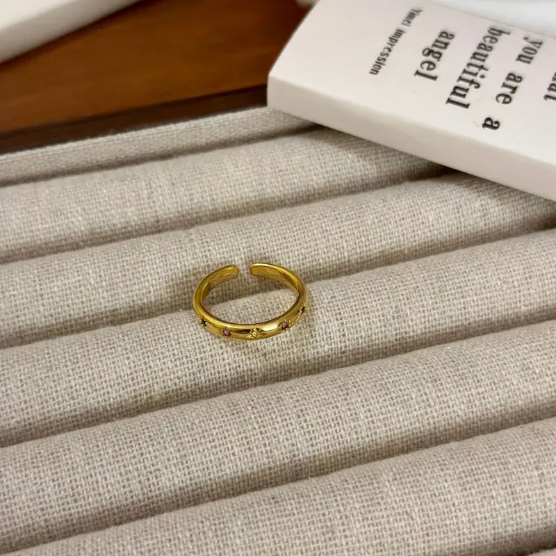 Anello aperto regolabile in metallo vintage con stella arcobaleno e zircone cubico, per donna, colore oro, anelli impilabili, regalo di gioielli_voghion.com