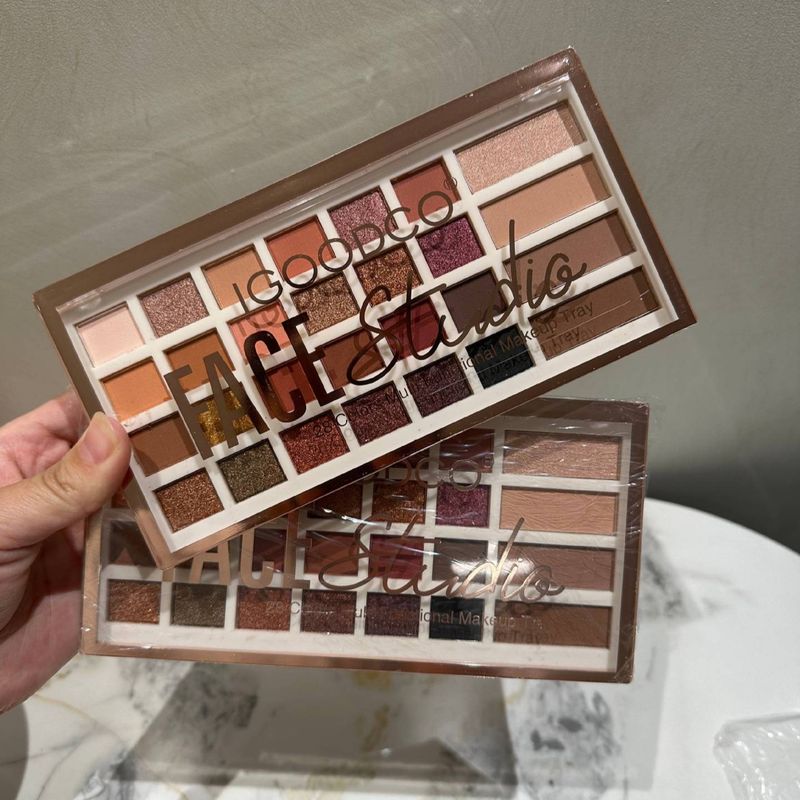 Eye Shadow New 28 Color Plastic Box Eyeshadow Palette Matte Pearlescent Earth Color Makeup Palette_voghion.com