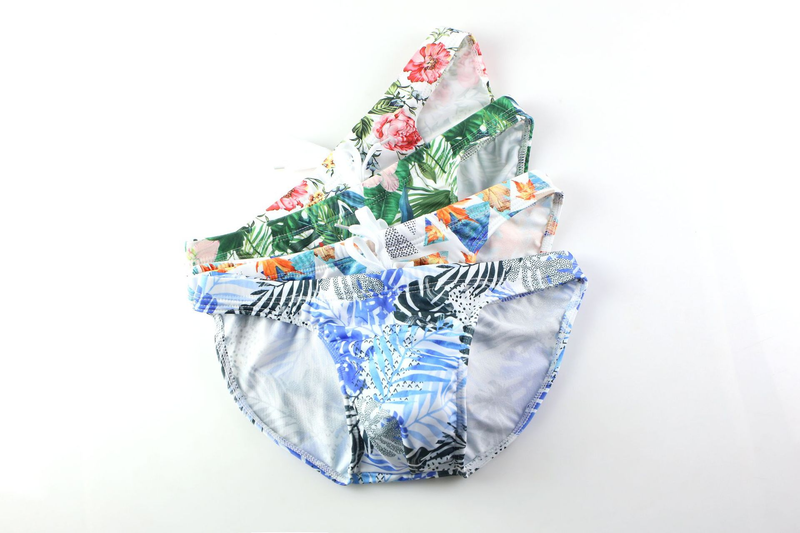 New Wholesale Men's Printed Swimming Trunks, Breathable, Export Triangular Swimming Trunks, Casual Swimming Trunks_voghion.com