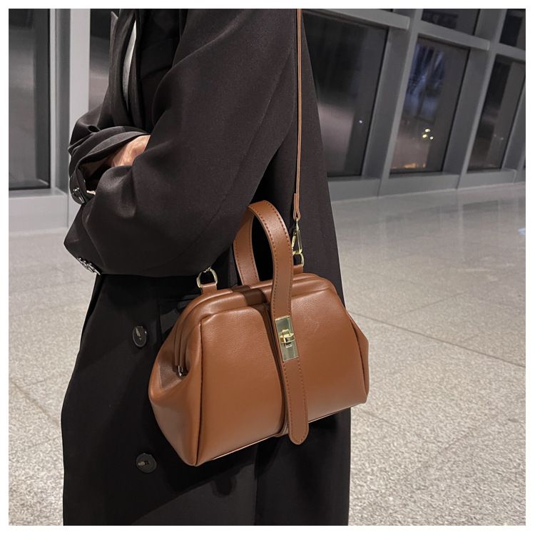 Luxuriöse Designer-Handtaschen, hochwertige, elegante Geldbörse für Damen, neue trendige, modische Nischen-Umhängetasche aus weichem Leder, vielseitig einsetzbar
_voghion.com