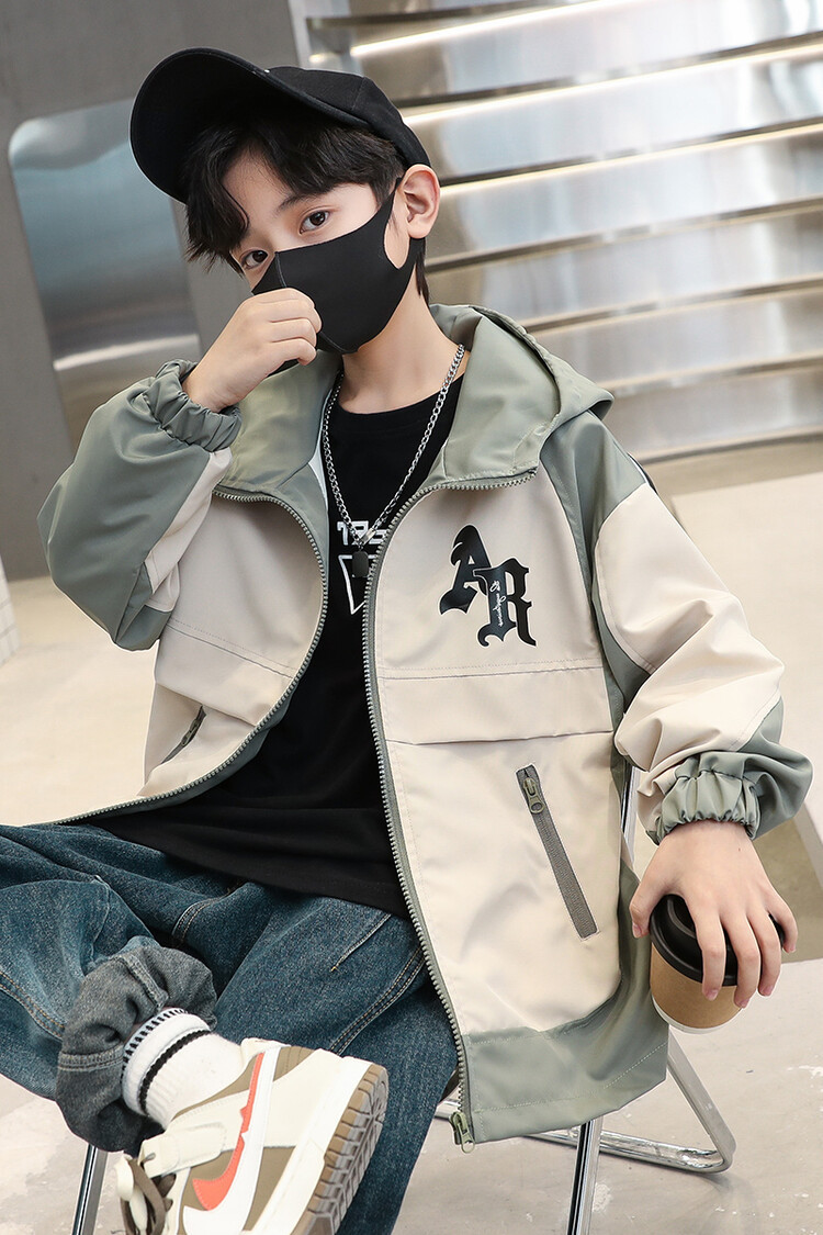 Boys Color Block Printing R Windbreaker 2023 Spring and Autumn New Korean Edition Children's Pi Shuai Explosive Street_voghion.com