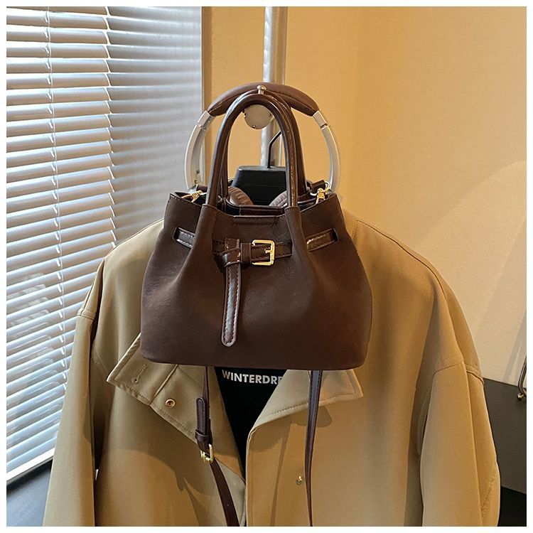 Handbag For Women 2025 New Autumn Winter Niche Super Popular Exquisite Vintage Single Shoulder Versatile Crossbody_voghion.com