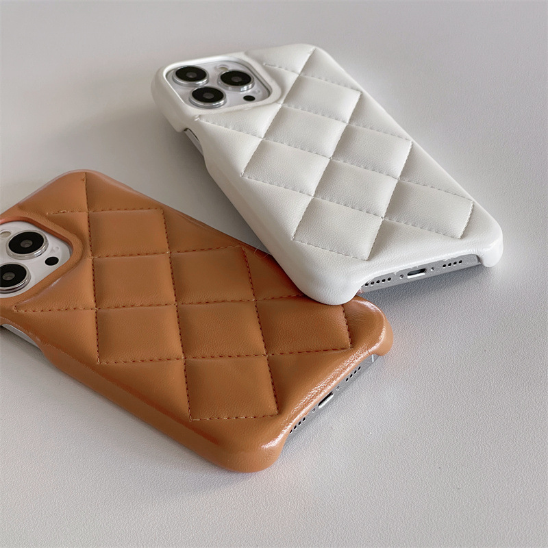 Mobile phone case rhombus pattern suitable for Apple 14promax mobile phone case iphone13 leather 12 small fragrance 11 three pack hard_voghion.com
