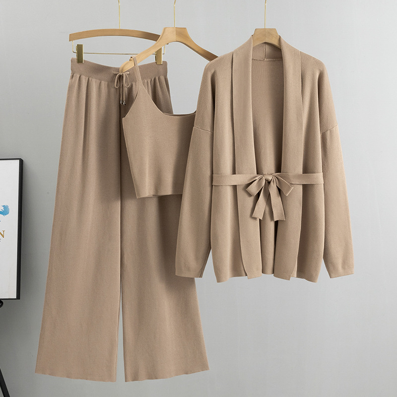 Damesmode gebreid vest, halter, broek met wijde pijpen, driedelige set_voghion.com