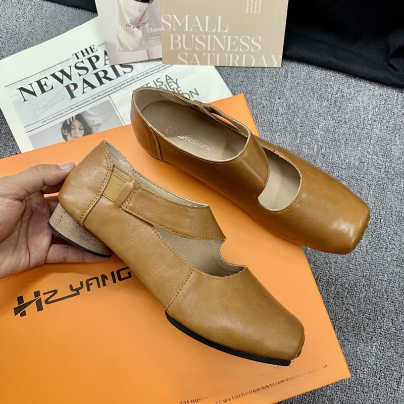 Scarpe di stile di alta qualità in pelle di cavallo con punta quadrata, superficie morbida e spessa, tacco alto_voghion.com