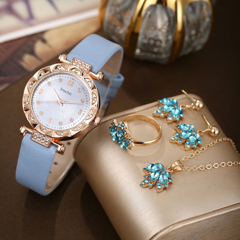 Set di orologi e gioielli da donna, orologio in pelle con quadrante rotondo dallo stile fresco e set di gioielli a forma di foglia d'acero per donna - Design minimalista con cinturino regolabile_voghion.com