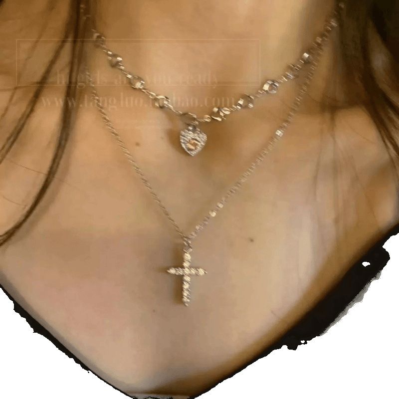 Atmospheric Double Layer Pink Inlaid Heart Necklace Short Sparkling Diamond Choker 2024 New Clavicle Chain Cute_voghion.com