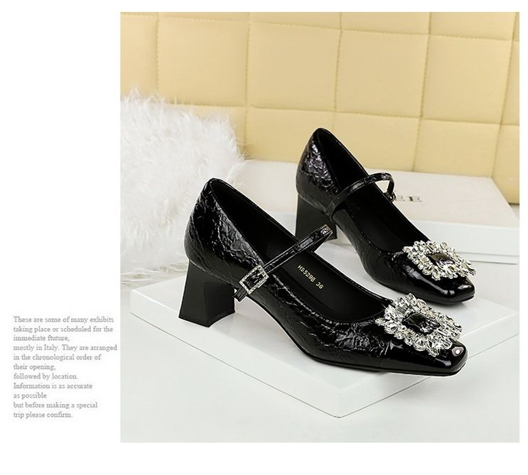 Damenschuhe Mary Jane Crack Stitching Commuter High Heels Mittlerer Absatz Dicker Absatz Quadratischer Kopf Einzelschuhe_voghion.com