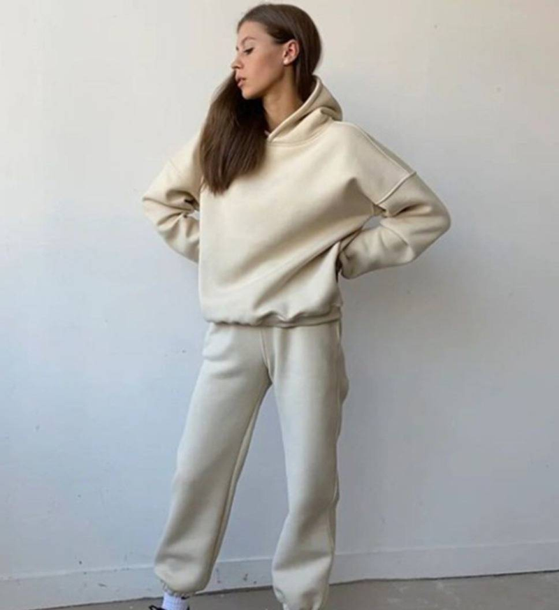 Completo da donna con felpa e pantaloni jogger foderati in pile – Due pezzi casual invernali (maglione a maniche lunghe + pantaloni affusolati, streetwear, poliestere, S-XL, 6 colori)_voghion.com