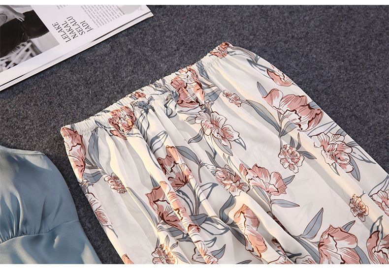 Large size five piece women's summer sexy suspender printed pajama set with colored dice_voghion.com