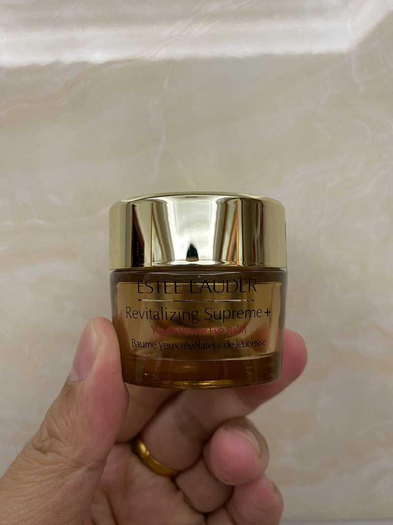Jiyeon Eye Cream 2 set contains: 75ml Face cream 15ml Eye cream_voghion.com
