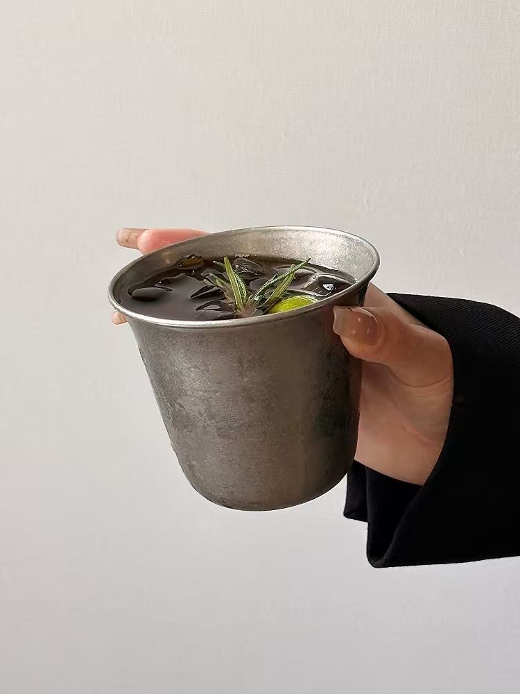 Kaffeebecher aus lebensmittelechtem Edelstahl für kalte Getränke, verdickte Tasse mit breiter Öffnung im Industriestil_voghion.com