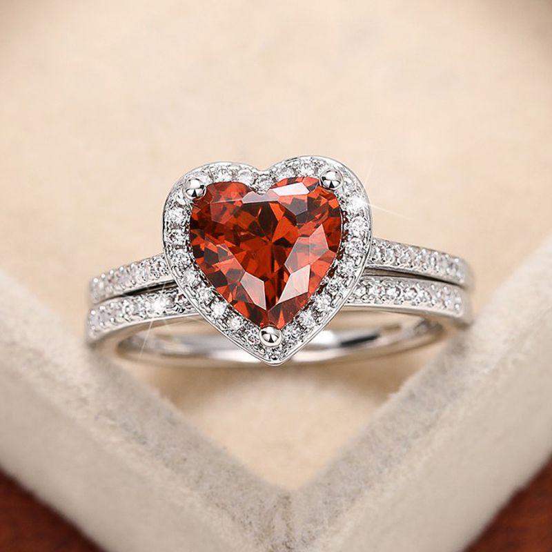 Pronto Stock Huitan Garnet Cuore CZ 2 Pezzi Set per Donne Eternità Matrimonio Tendenza Accesso Temperamento Anelli da Dito Femminili Moda_voghion.com