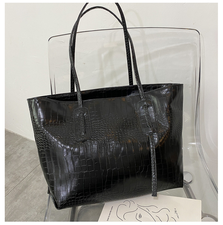 Preprosta ročna torbica z veliko prostornino Ženska torba 2020 Nova modna vsestranska torba za čez ramo Tote Bag_voghion.com