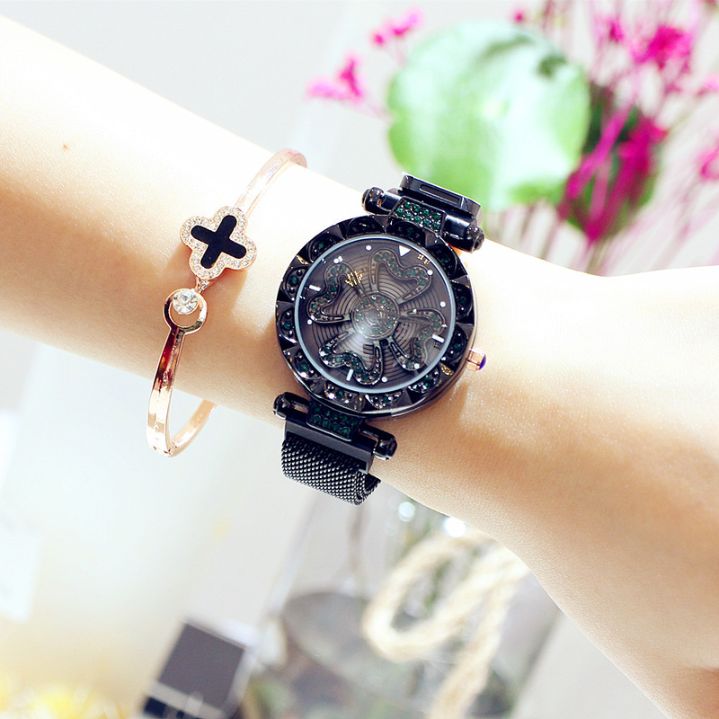 Les montres pour femmes à la mode et branchées sont en plein essor. Maille magnétique avec ornements en diamant. Montre étanche pour femme_voghion.com