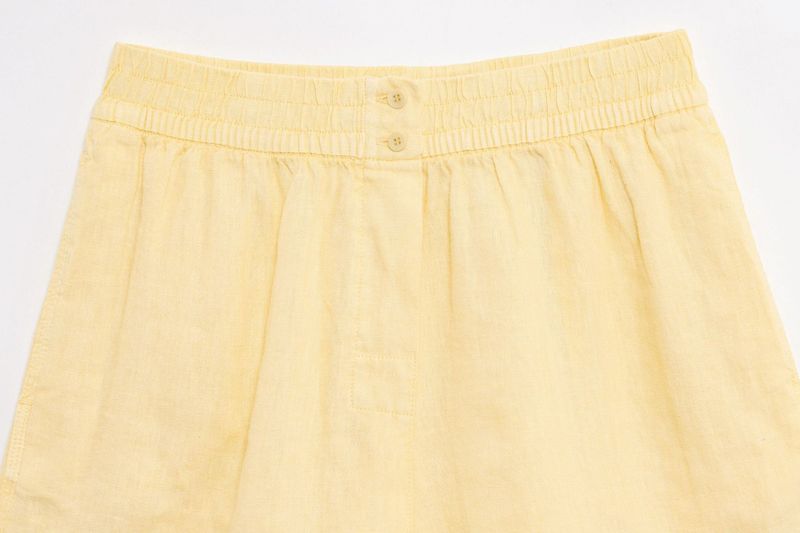 Abbigliamento estivo da donna, nuovo stile, camicia a maniche lunghe in lino con scollo a V e pantaloncini a vita media_voghion.com