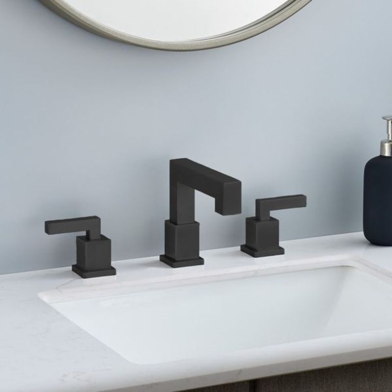 Mobiletto per bagno opaco per lavabo con foro di scarico, rubinetto a 2 maniglie, bagno nero con moderno rubinetto a cascata Up 3 diffuso._voghion.com