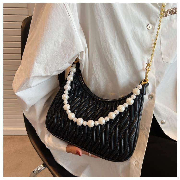 Borsa a tracolla multifunzionale con catena estiva 2025, modello di perle ricamate ad ascella, da donna_voghion.com