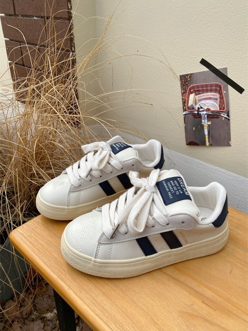 Trampki damskie 2024 wiosna nowy gorący styl niszowy retro wszechstronny gruba podeszwa białe buty casual sport niemieckie buty treningowe_voghion.com