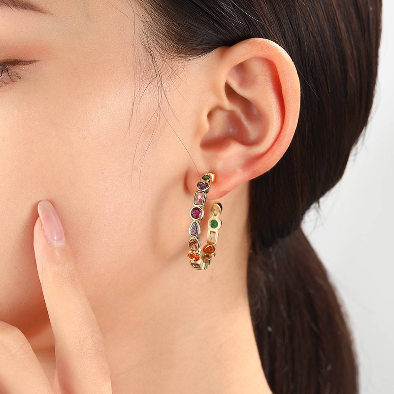 Women's Jewelry Geometric Pattern C-Shaped Hoop Earrings With Colorful Zircon Stones, 18K Gold Plated Fashion Statement Earrings For Women_voghion.com