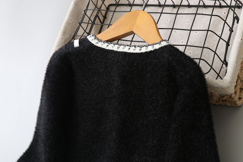 Pull en tricot doux imitation vison pour mère et enfant, cardigan d'hiver confortable avec col montant et manches longues rayées pour grands enfants (120-160 cm) - Crème/Noir_voghion.com