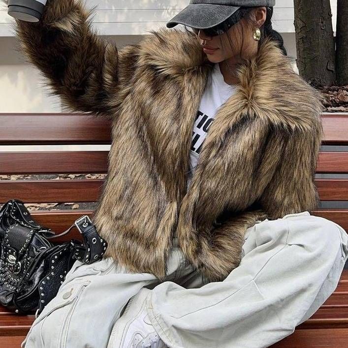 Women’s Faux Fox Fur Jacket – Trendy Winter Coat With Ombre Effect (S-XXL, Black/Tan/White, Plush Collar, Thickened Warmth,Machine Washable)_voghion.com