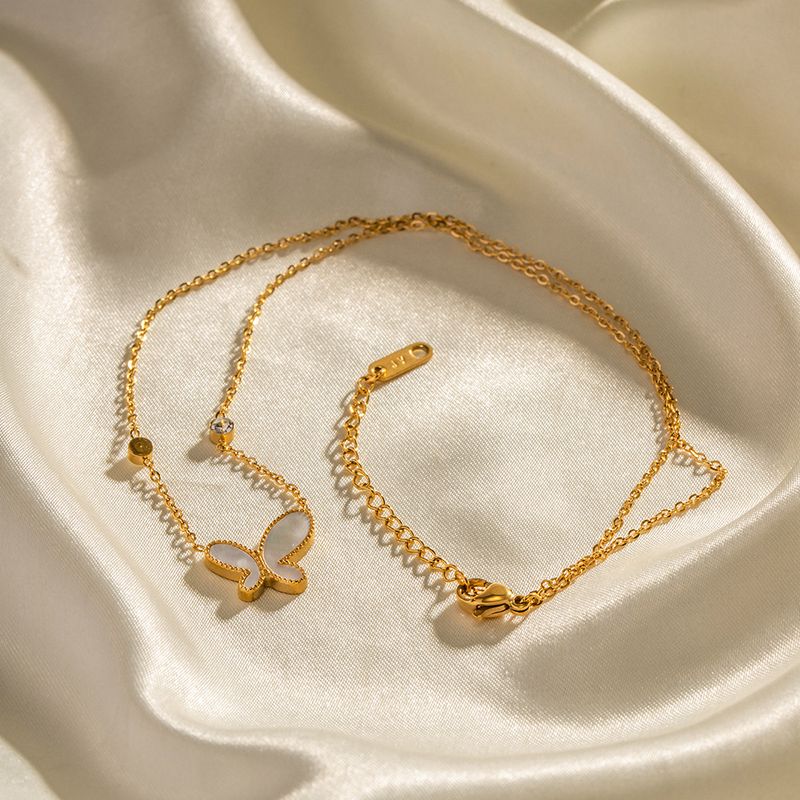 Instagram style gold-plated stainless steel irregular butterfly necklace with non fading and niche design accessories_voghion.com