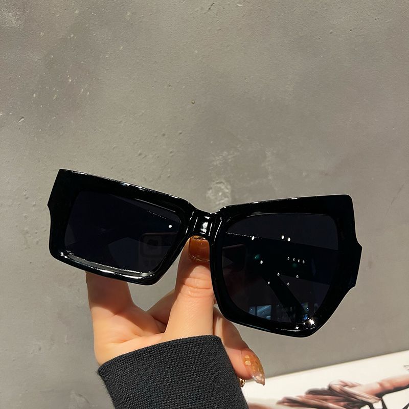 LazyZoom Pu Young Same Style New Arrival Ins Super Popular Fashion Wind Eyebrow Picking Funny Personality Irregular Sunglasses_voghion.com