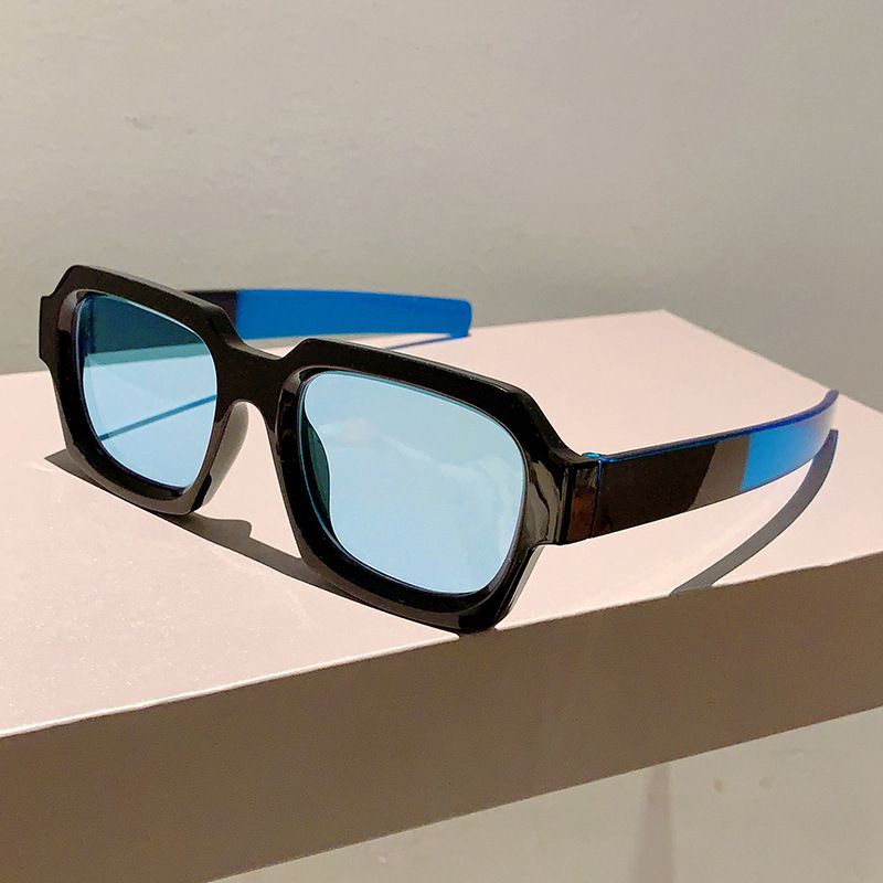 Nouvelles lunettes de soleil personnalisées de célébrités d'Internet de couleur bonbon épissées de même style à la mode résistantes aux UV_voghion.com