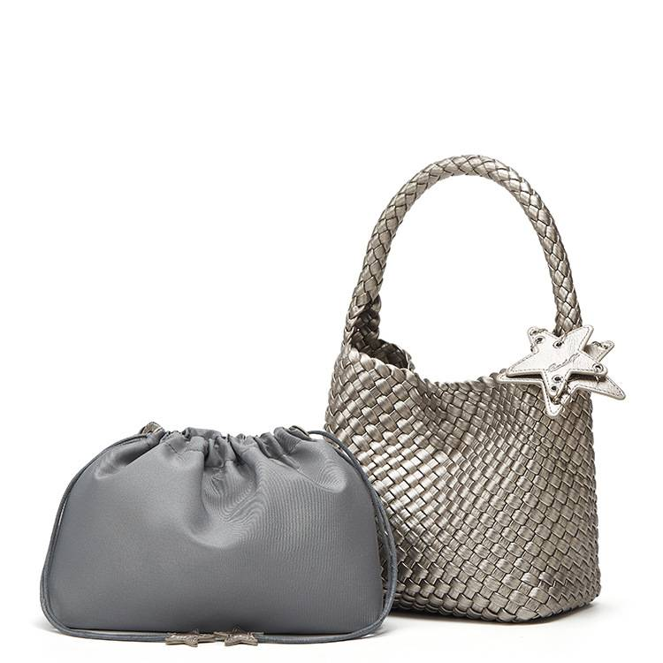 Borsa tote realizzata a mano, stile casual, sensazione di lusso, da portare a mano o a tracolla._voghion.com