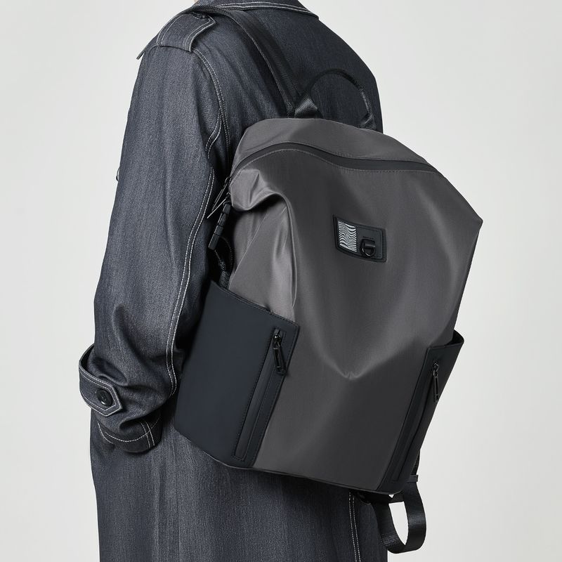 Zaino da viaggio casual da uomo, nuovo autunno/inverno 2025_voghion.com