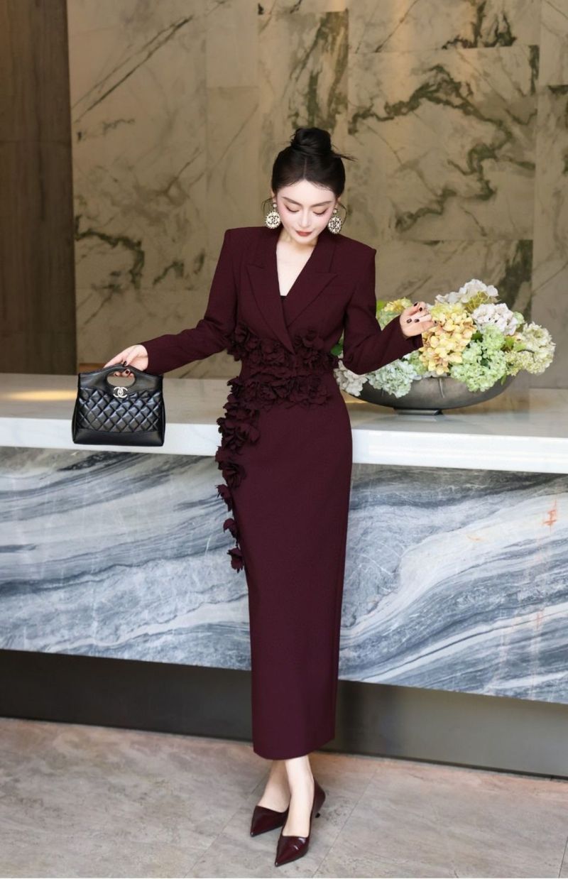 Eleganter, leichter Business-Anzug für Mädchen, Herbst 2025, aufwendig gearbeitet, mit dreidimensionalem Blumenmuster, Blazer und Rock_voghion.com