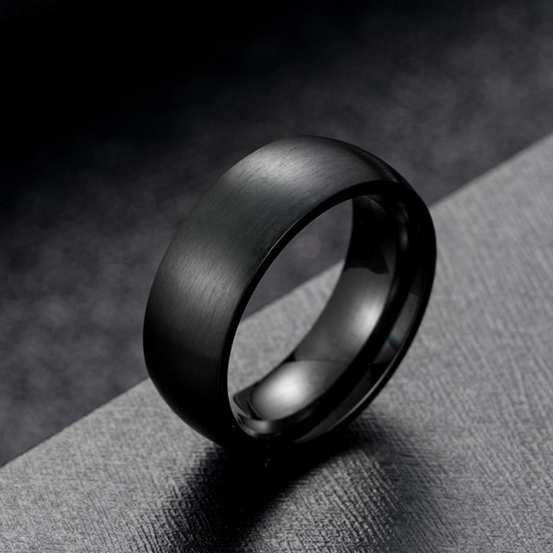 2025 nuevas llegadas anillos clásicos de acero inoxidable negro sólido simple vintage para hombres alianzas de boda joyería para fiestas de Navidad regalo al por mayor_voghion.com