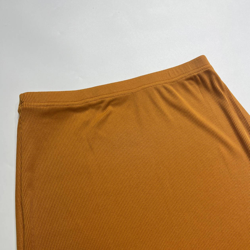 Vestito in maglia tinta unita autunno e inverno 2024 da donna europeo, set con gonna a maniche lunghe e maglietta, set due pezzi_voghion.com