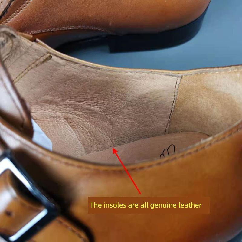 Lässiges Slip-on-Kleid aus Leder mit hartem Boden_voghion.com