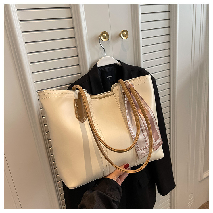 Borsa a tracolla versatile da donna, di grande capacità, primavera/estate 2024, con texture popolare, per i pendolari_voghion.com