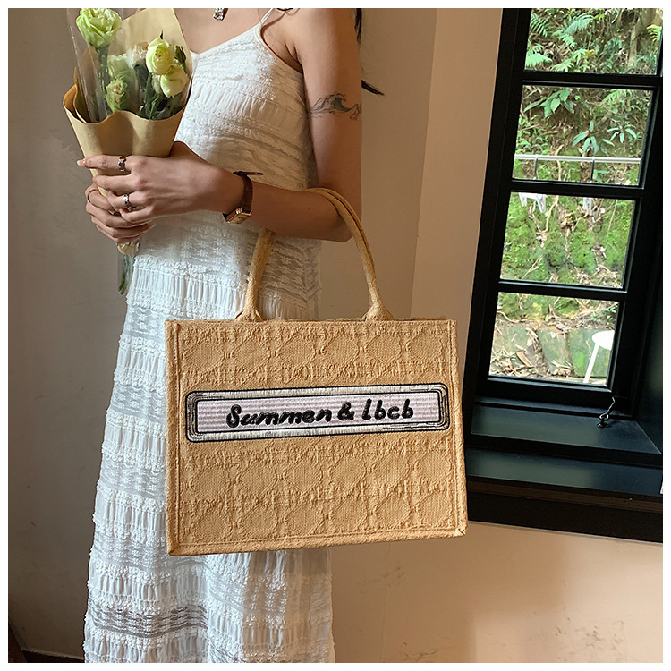 Baigou Wholesale Bag Women 2023 New European and American Trend Portable Canvas Bag Large Capacity Embroidered Alphabet Tote Bag_voghion.com