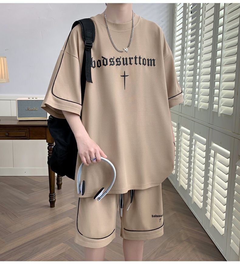 Teismelise lühikeste varrukatega T-särk suvi 2024, meeste rõivakomplekti uus komplekt, Korea versioon, lai lõige, terve komplekt_voghion.com