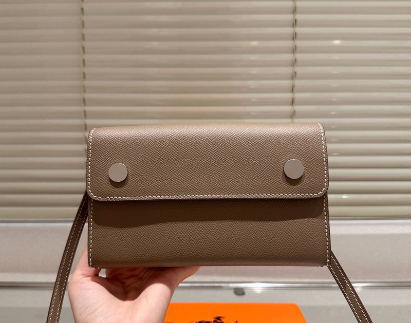 Borsa a tracolla piccola retrò da donna, in pelle, tinta unita, nuova, stile, versatile borsa in tofu con tracolla regolabile_voghion.com