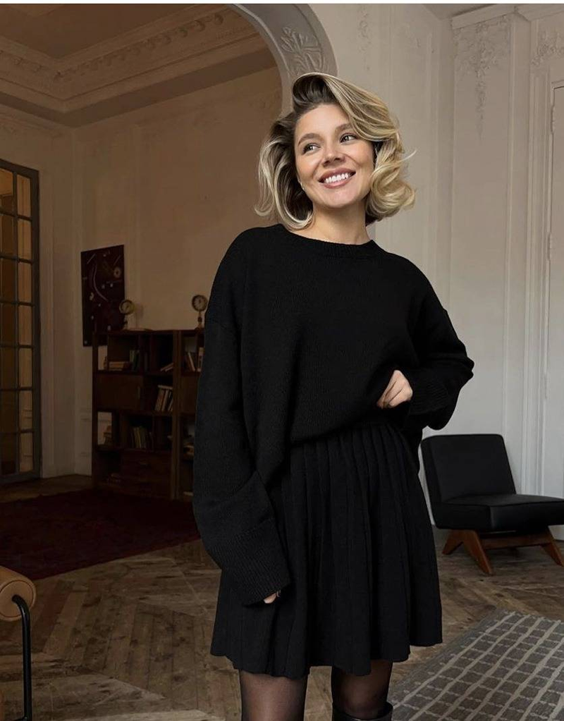 Women's Solid Color Round Neck Sweater With Pleated Skirt Set - Soft Knit Cozy Outfit For Fall Winter Casual Wear_voghion.com