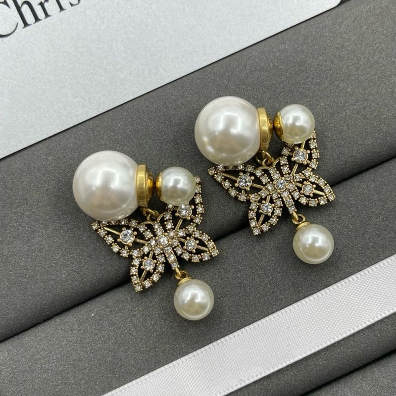 New Butterfly Pearl Earrings In Size Temperament, Fashionable Ins French Earrings, Light Luxury, Versatile And High-End_voghion.com